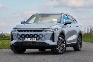 Válka s Čínou pokračuje! Po elektromobilech chce EU zpoplatnit auta, kterým zákazníci přicházejí na chuť - Garáž.cz